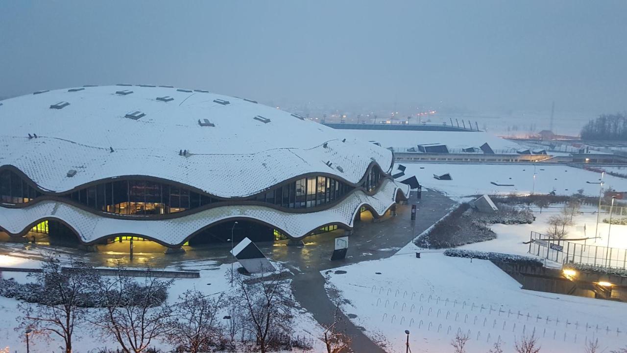 E&E Apartments 4* Arena Stozice Laibach Exterior foto
